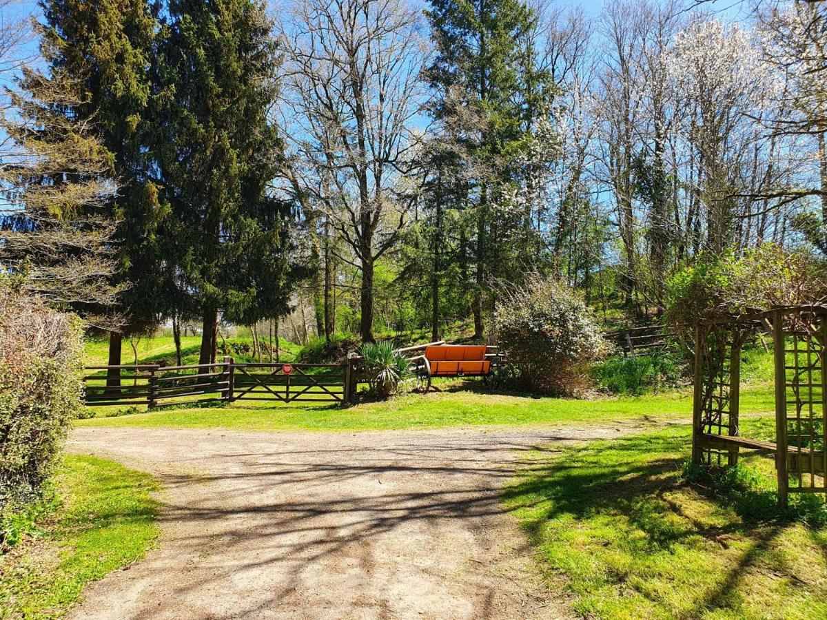Moulin Du Pommier Glamping & Camping Saulgond Exterior photo