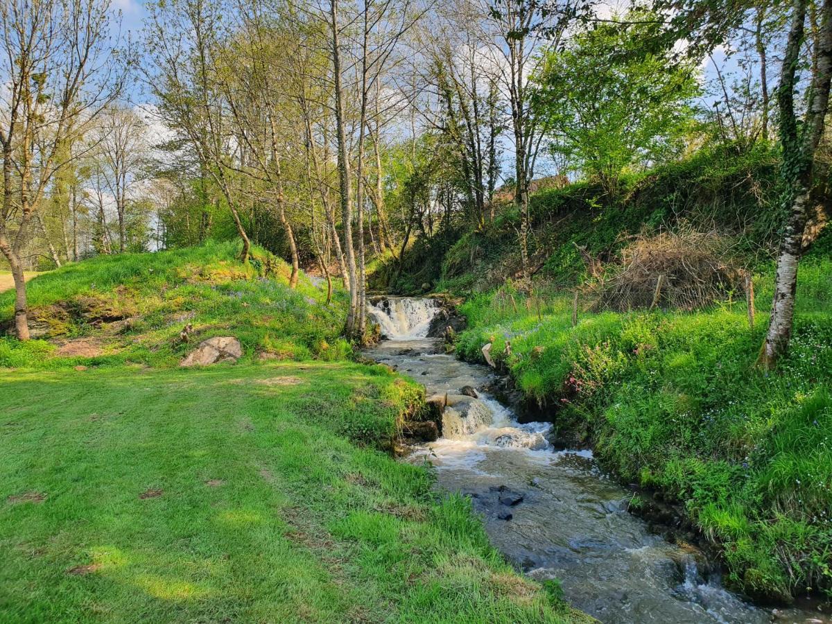 Moulin Du Pommier Glamping & Camping Saulgond Exterior photo
