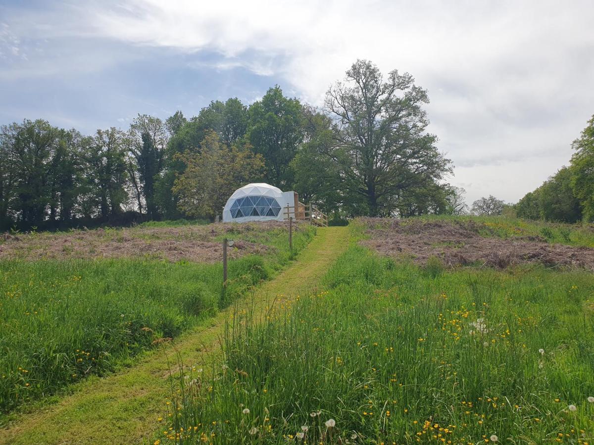 Moulin Du Pommier Glamping & Camping Saulgond Exterior photo