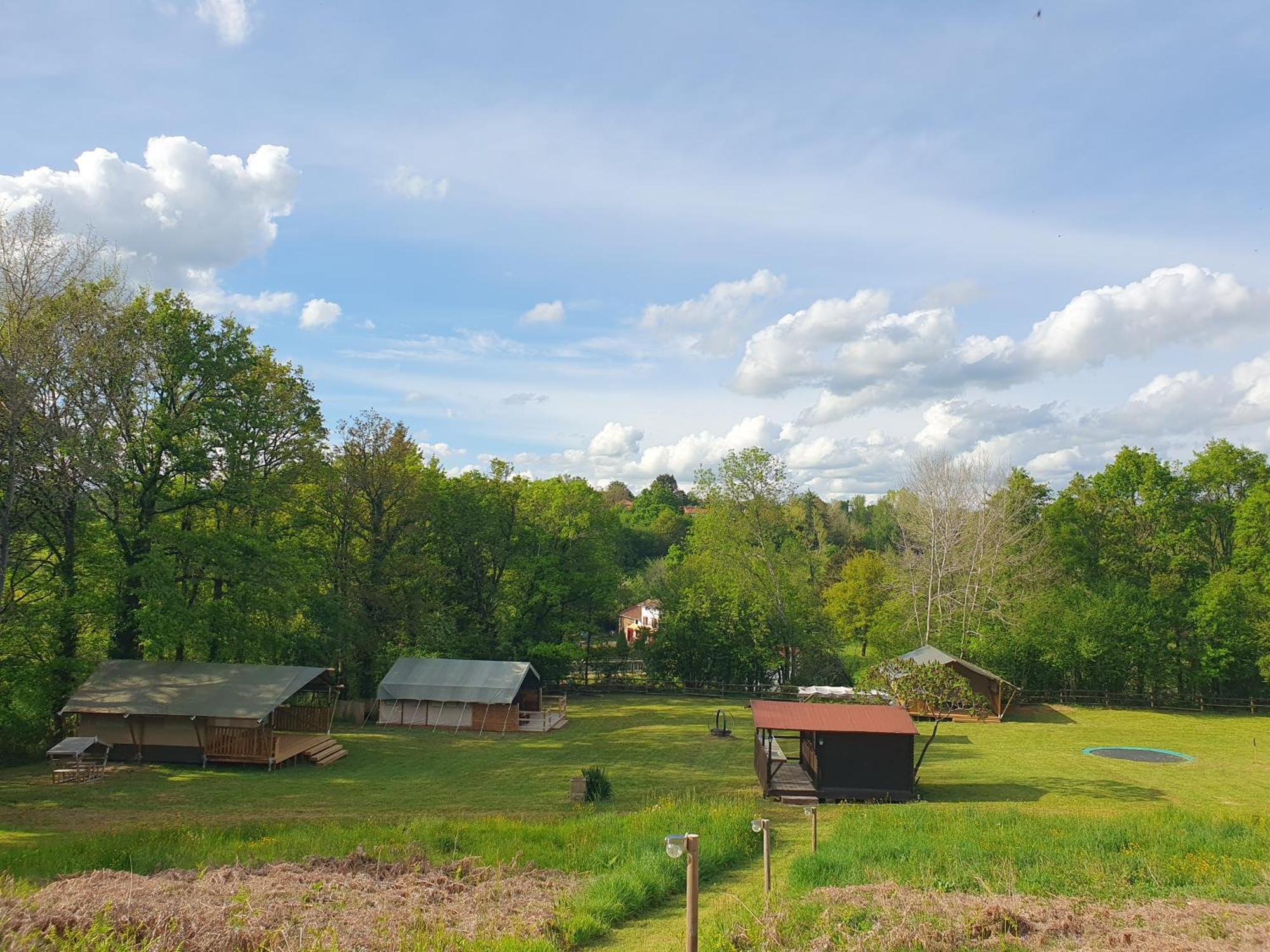 Moulin Du Pommier Glamping & Camping Saulgond Exterior photo